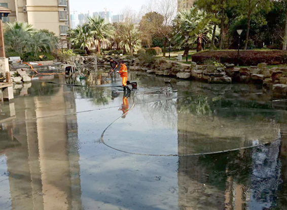 绥德景观池淤泥清理